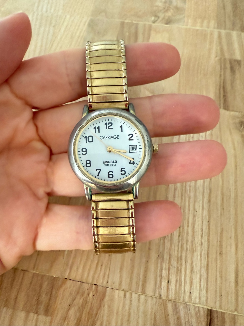 Vintage carriage by Timex ladies gold tone watch NEW BATTERY